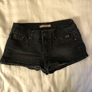 2.1 dark wash denim booty shorts size 26